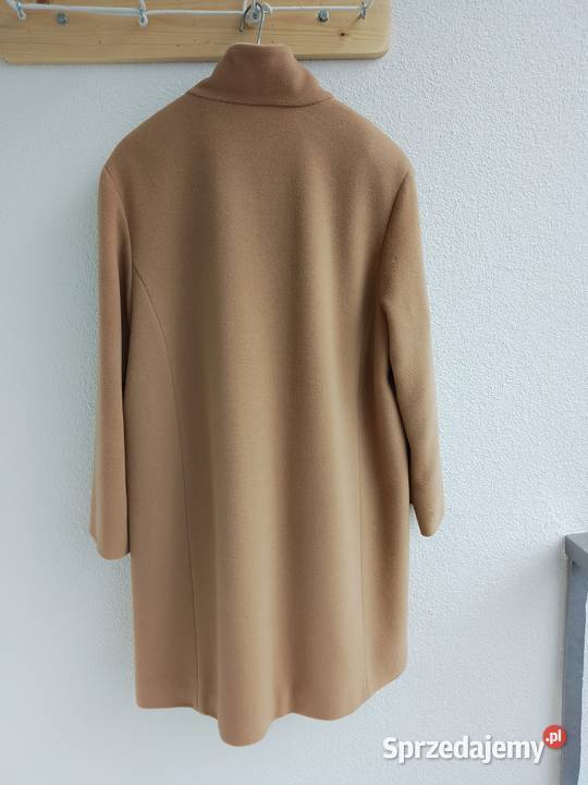 Płaszcz jesienny beżowy