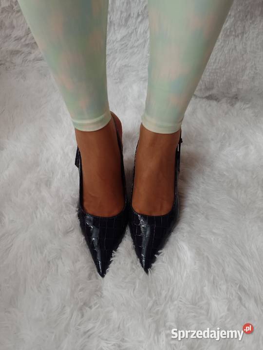 40 Granatowe czółenka Szpilki wieczorowe z skóra ekologiczna Czółenka Kraków