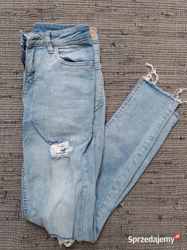 Jeansy z dziurami z Terranova modny casual S pomorskie Trąbki Wielkie