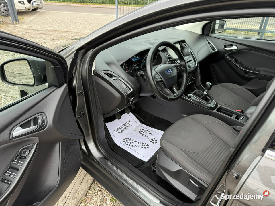Ford Focus serwisieklimatronikbixenonsuper stanz światła do jazdy dziennej Dąbrowa