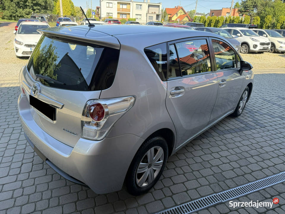 Toyota Verso 16 112 Klima Kamera Navi 7osobowy Verso Orzech