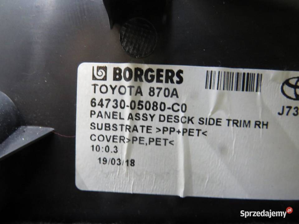 BOCZEK BAGAŻNIKA PRAWY AVENSIS T27 T29 KOMBI