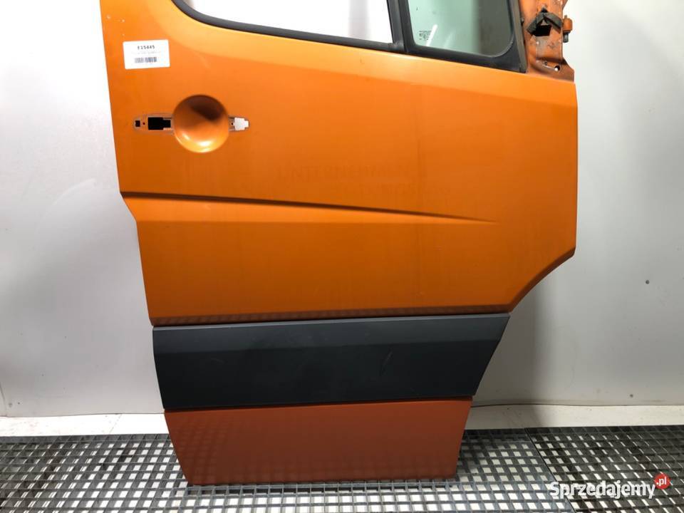 DRZWI PRAWY PRZÓD VW CARFTER 30 35 Bus 0616 osobowe