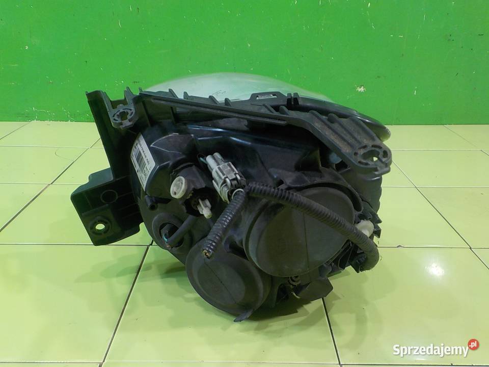 NISSAN JUKE F15 I LIFT 14r 5D lampa prawa przod Suków sprzedam