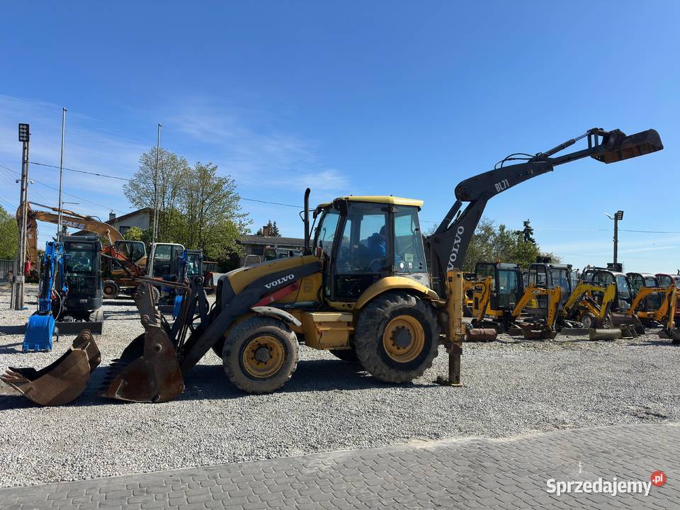 Volvo BL71 KoparkoŁadowarka VOLVO BL71 z 2006 łódzkie Złoczew
