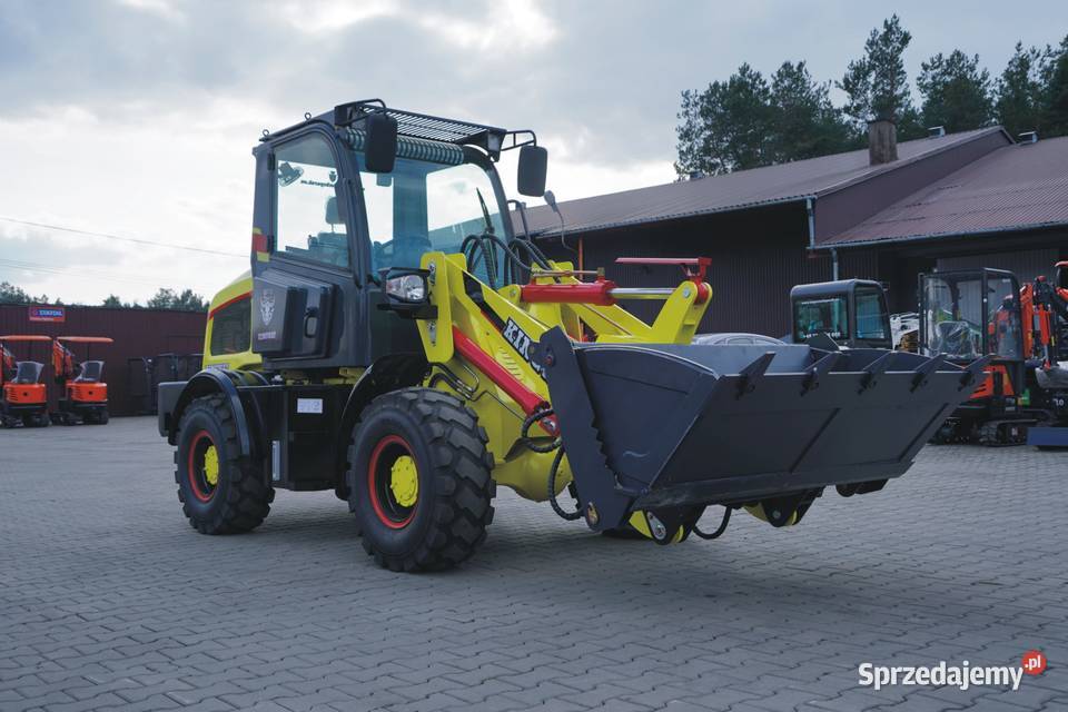 Ładowarka 4x4 przegubowa o udźwigu 1800 łyżka