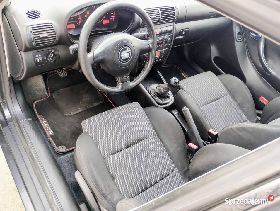 Seat Leon 16 Nowy Rozrząd nowy olej Klima Polift poduszka powietrzna Motoryzacja Częstochowa