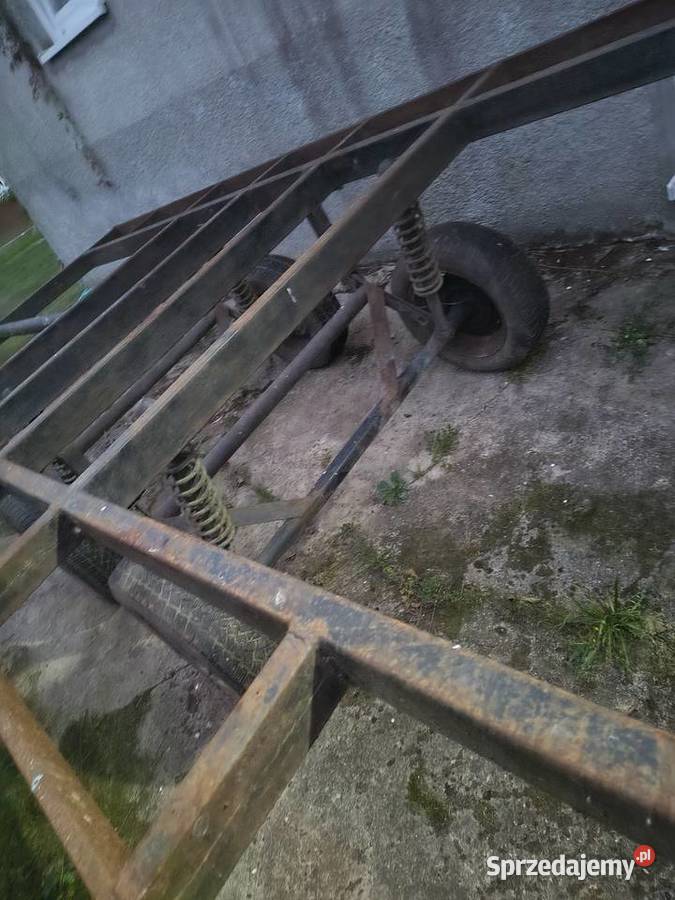 Do sprzedania laweta może służyć do skrzyńpaczek nieuszkodzony Przyczepy rolnicze Pacanów sprzedam