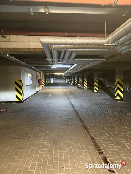 Miejsce postojowe w garażu podziemnym