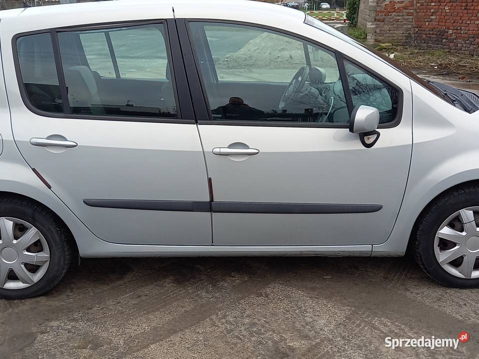 Modus bogato wyposażony stan bez rdzy Środa Wielkopolska