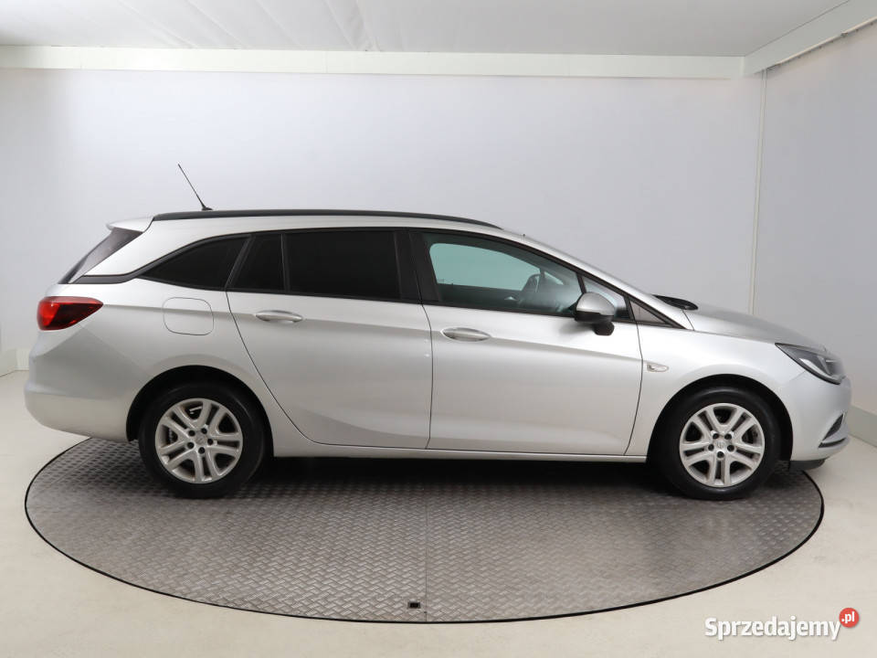 Opel Astra 16 CDTI Rok produkcji 2017 Bielany Wrocławskie