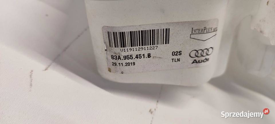 AUDI Q3 83A ZBIORNICZEK SPYSKIWACZY 83A955451B