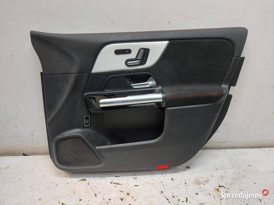 Mercedes EQA 250 W243 TAPICERKA BOCZEK DRZWI Wyposażenie wnętrza