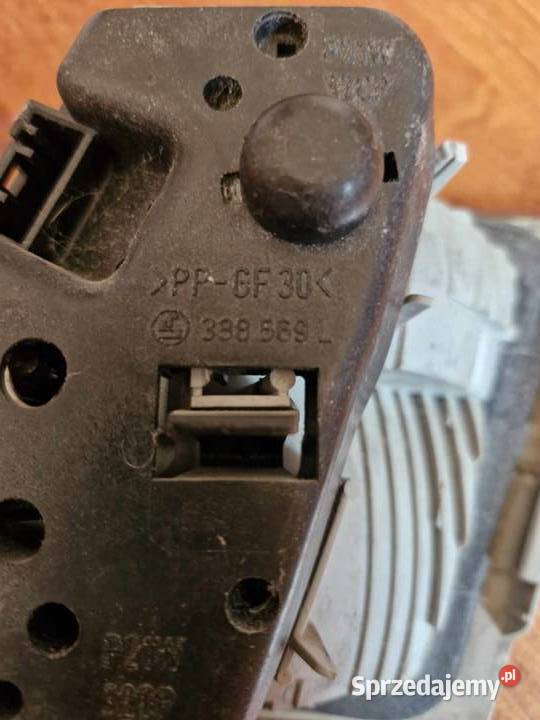 Lampy w klapę bagażnika bmw e46 Pozostałe Malbork