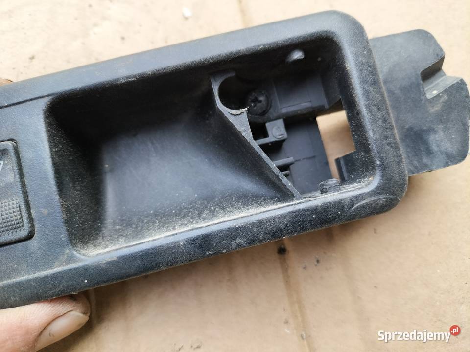 AUDI 80 B4 WŁĄCZNIK SZYBY UCHWYT KLAMKI PRAWY lubelskie sprzedam