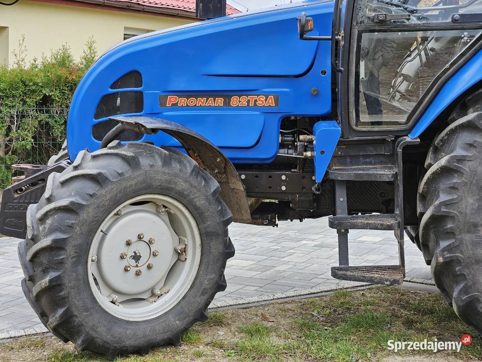 Ciągnik rolniczy Pronar 82TSA Pronar
