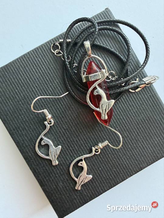 Zestaw biżuterii naszyjnik kolczyki z metalu i Zestawy biżuterii Łomża sprzedam