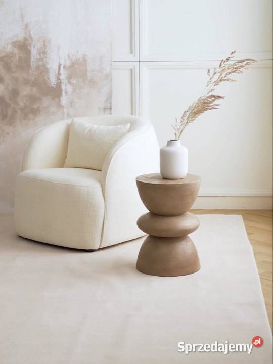 Stolik pomocniczy z drewna mangowego Benno Tarnów