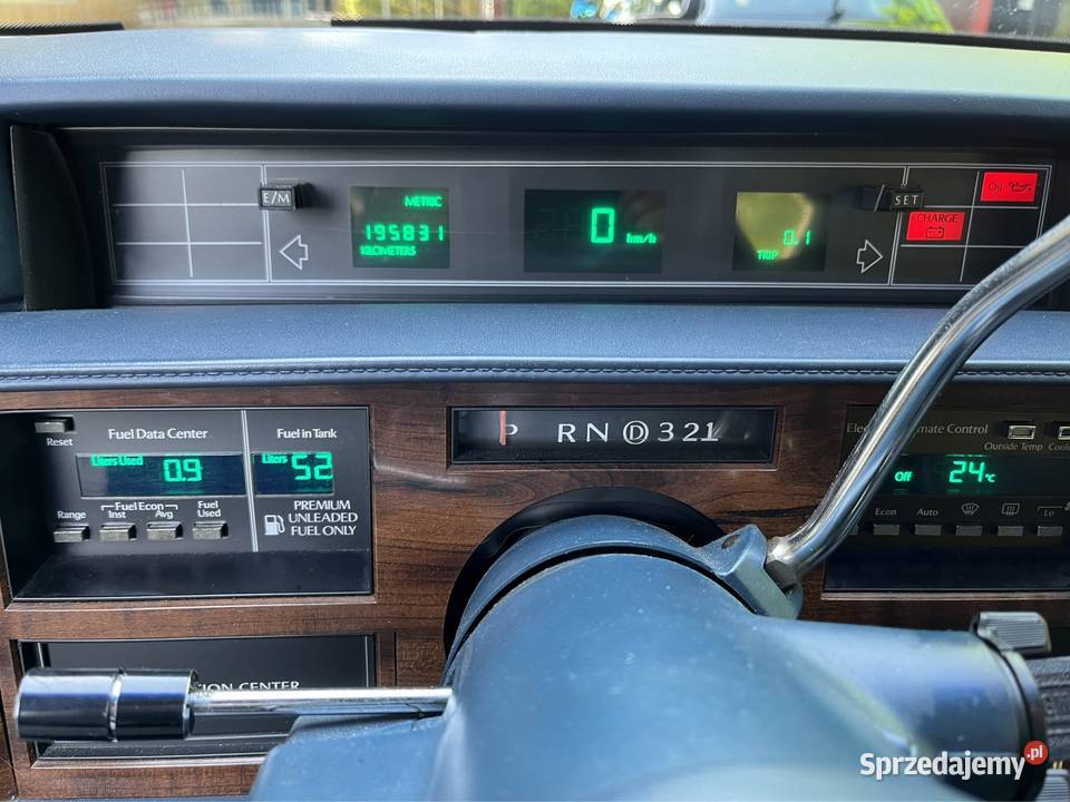 Cadillac Sedan de Ville Oryginał Szwajcaria Sedan / Limuzyna Deville Opole
