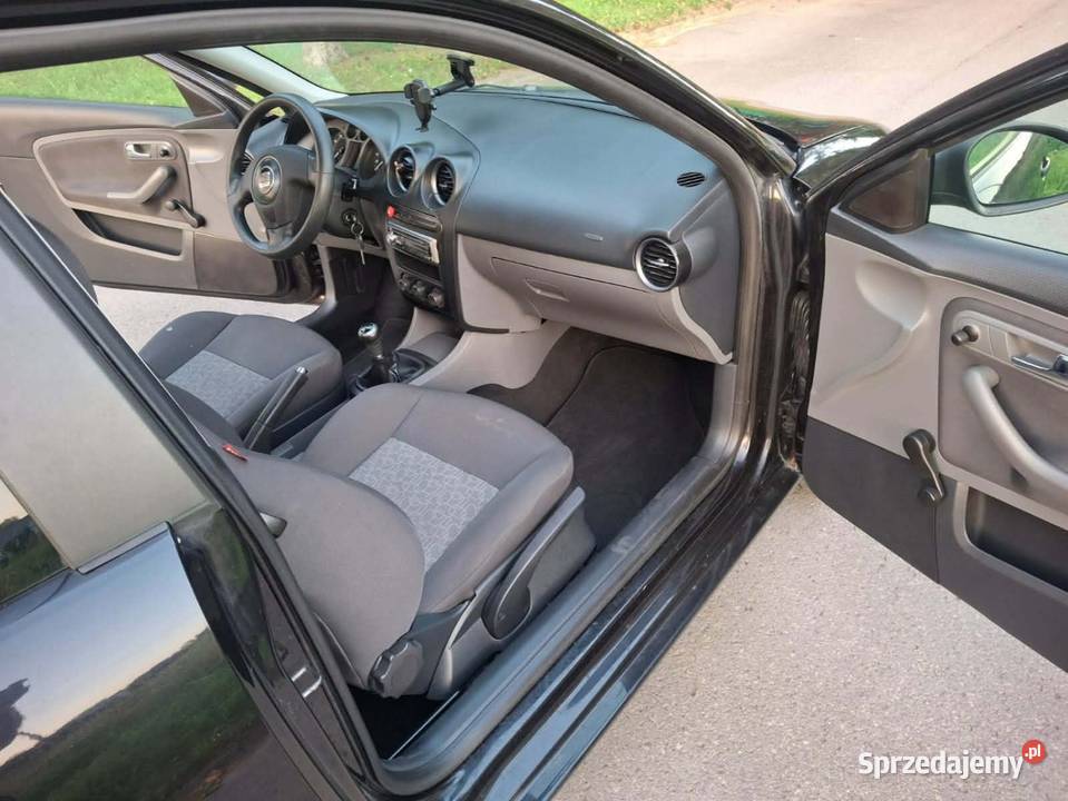 Seat Ibiza 12 czarny Ibiza Chmielnik sprzedam