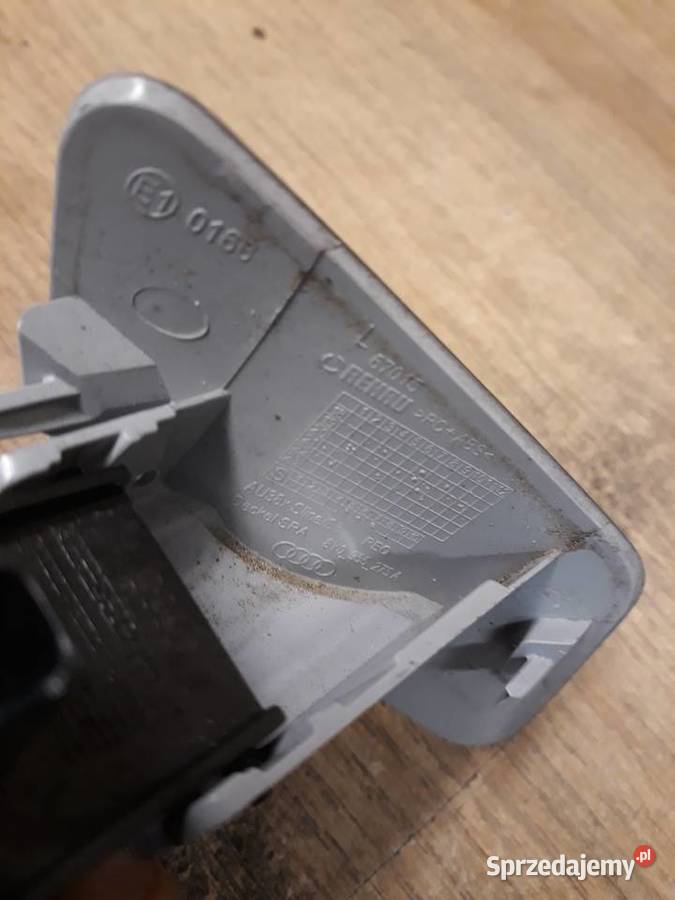 AUDI A3 8Y0 ZAŚLEPKA SPRYSKIWACZA LEWA Międzychód
