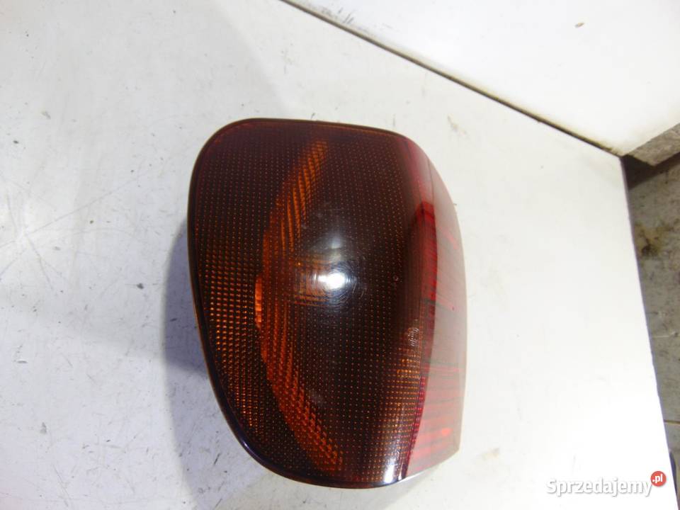 LAMPA LEWA TYLNA TYŁ VW POLO III 6N osobowe