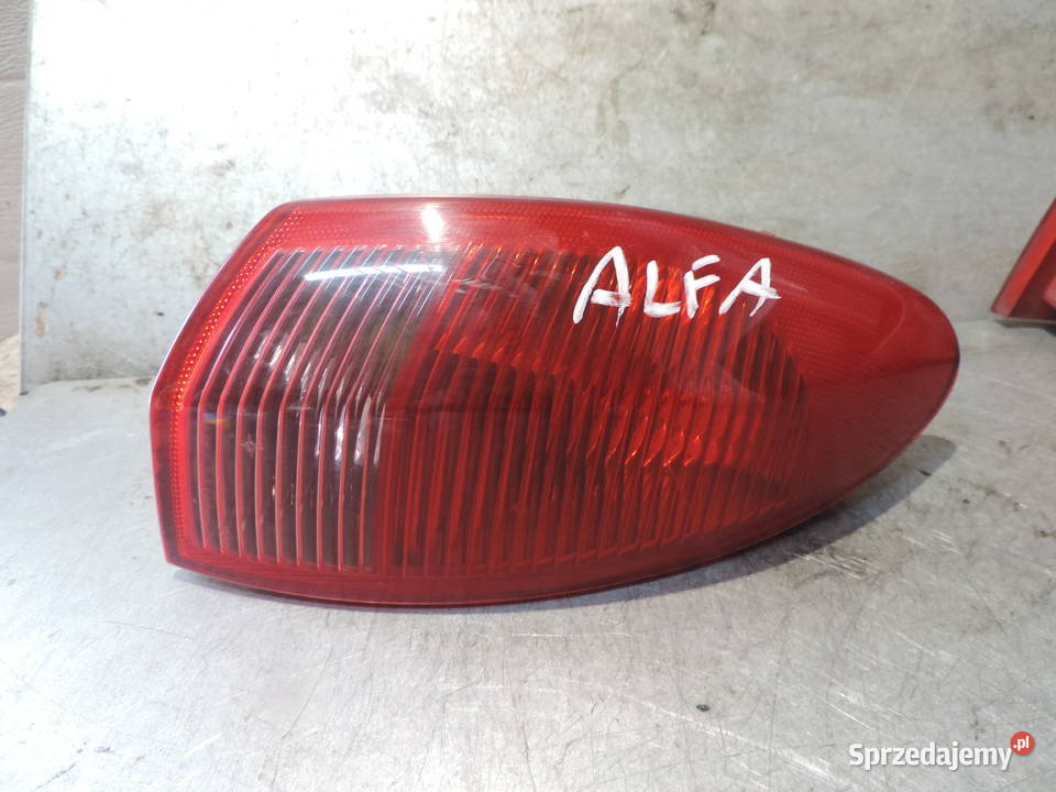 ALFA ROMEO 147 LAMPA PRAWY TYŁ W BŁOTNIKU Nowy Sącz