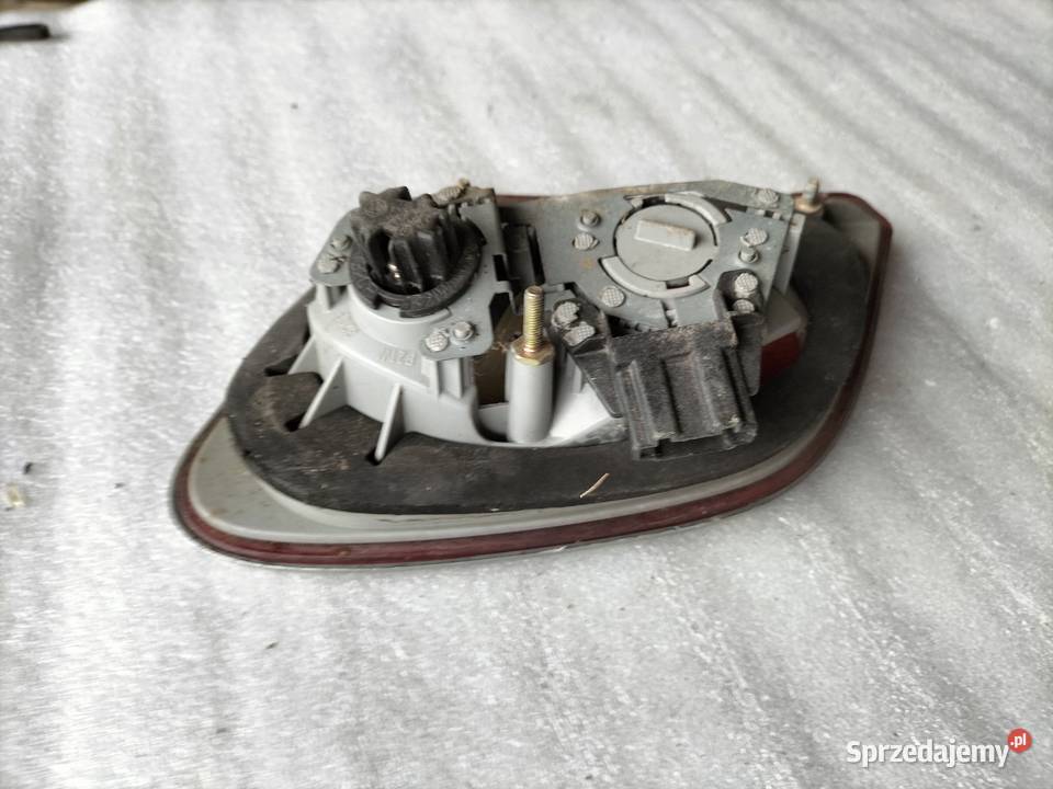 LAMPA TYŁ KLAPA MERCEDES W210 Kamień-Kolonia sprzedam