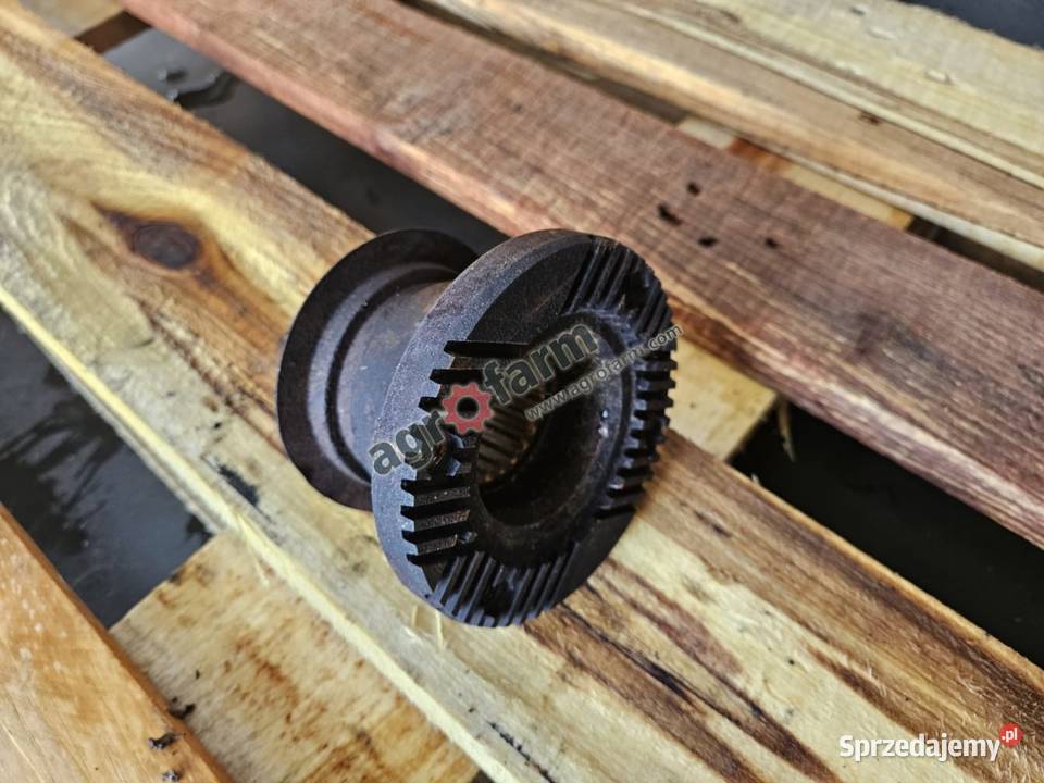 Łącznik wału FWD Massey Ferguson 8660 8730 Byków
