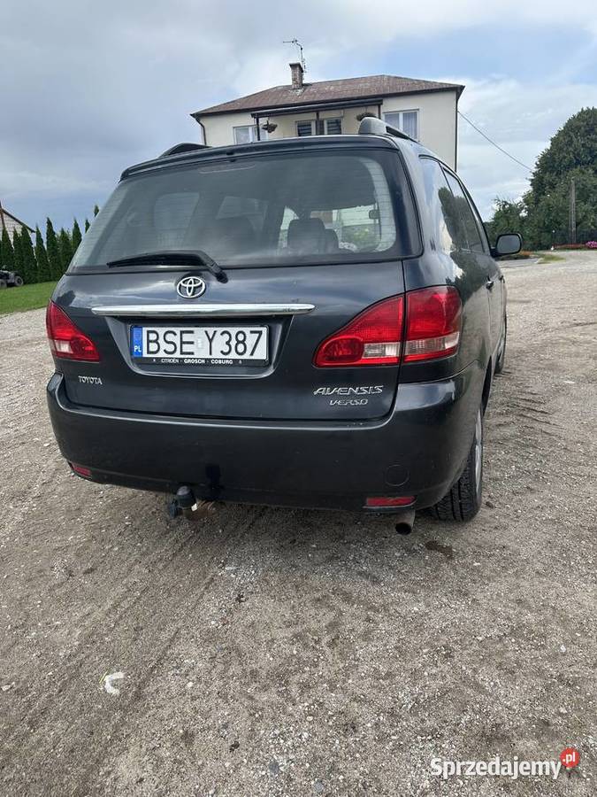 Samochod toyota avensis verso 20 diesel