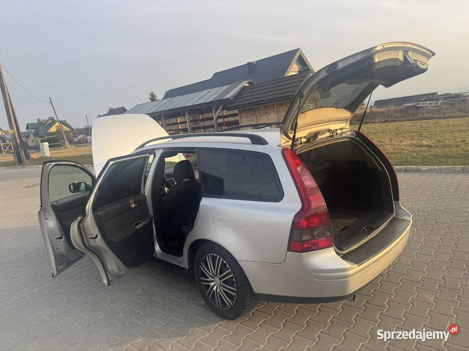 Piękne komfortowe Volvo v50 20Diesel 14lat w małopolskie