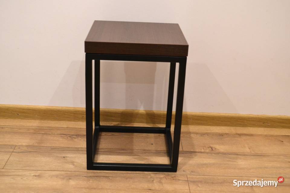 Taboret Nakaslik stolik łóżku stojak pod kwiatek Zalesie