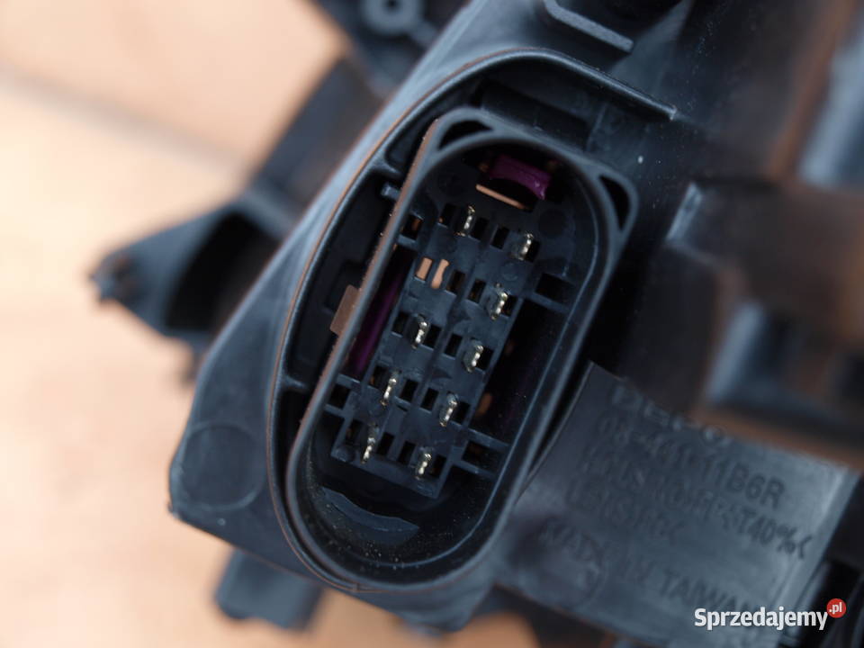 VW Touran I lampa prawa przód zwykła 2006 2010r Kalisz