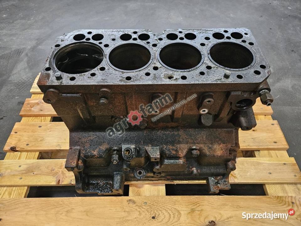 Blok silnika John Deere 6105M 6125M 6115R dolnośląskie Byków