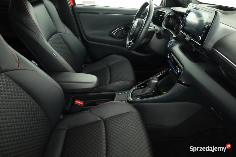 Toyota Yaris 15 VVTi Hybrid Piaseczno