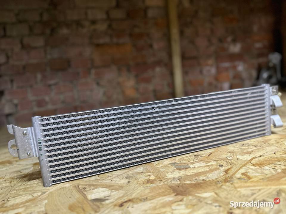 Volkswagen Tiguan Chłodnica oleju Audi Q3 OE osobowe Chłodnice oleju Części samochodowe Mirsk
