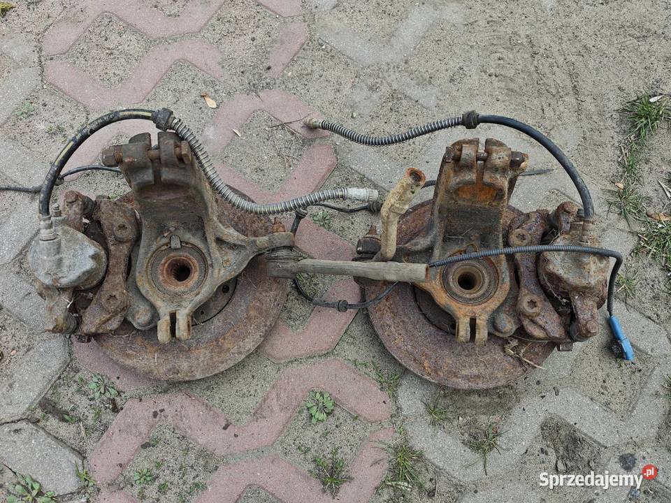 Zwrotnica prawa lewa citroen C3 14 benzyna Zwrotnice opolskie Rudniki sprzedam