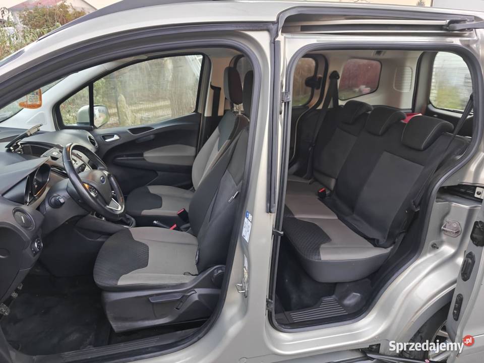 Ford Tourneo Courier 10 EcoBoost Titanium Jędrzejów sprzedam