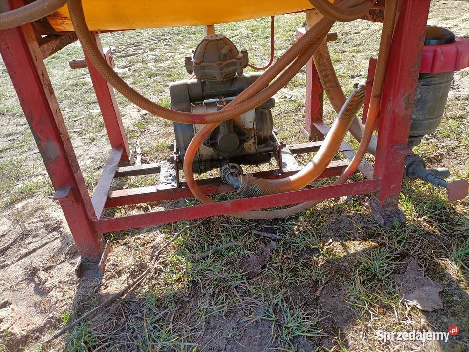 Opryskiwacz polowy 300 l Drzewica