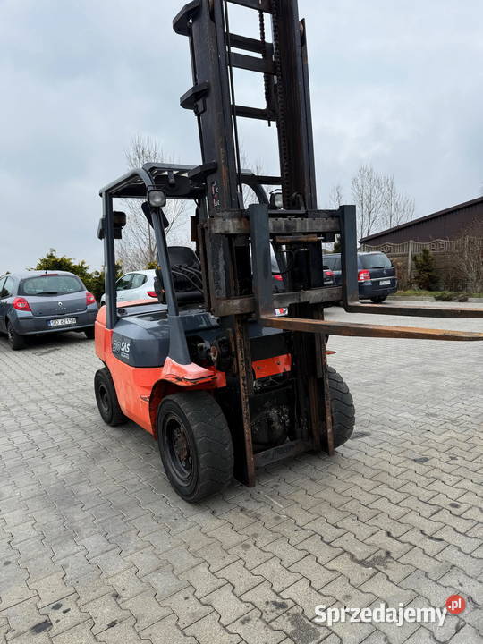 wózek widłowy TOYOTA 7FDF30 diesel 3000 450m Wózki widłowe Działoszyn