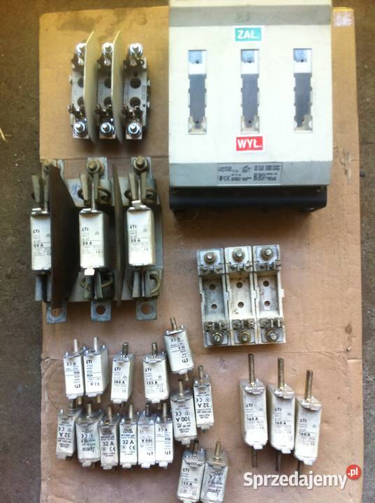 Wyłącznik z zabezpieczeniem 32A