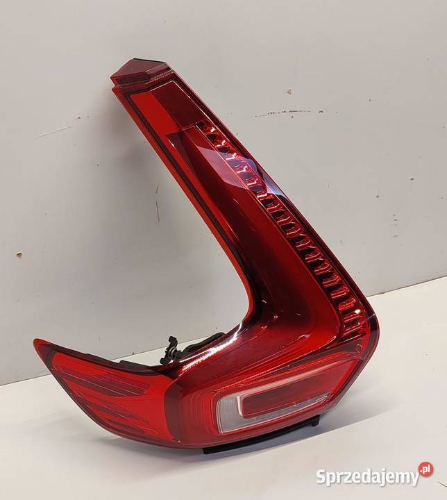 VOLVO XC40 LAMPA LEWY TYŁ 31446790 sprzedam