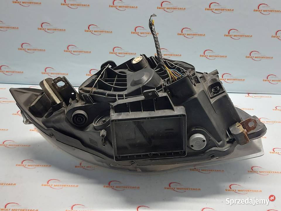 BMW 1 E82 11r lampa lewa przód 7263641 ANGLIK