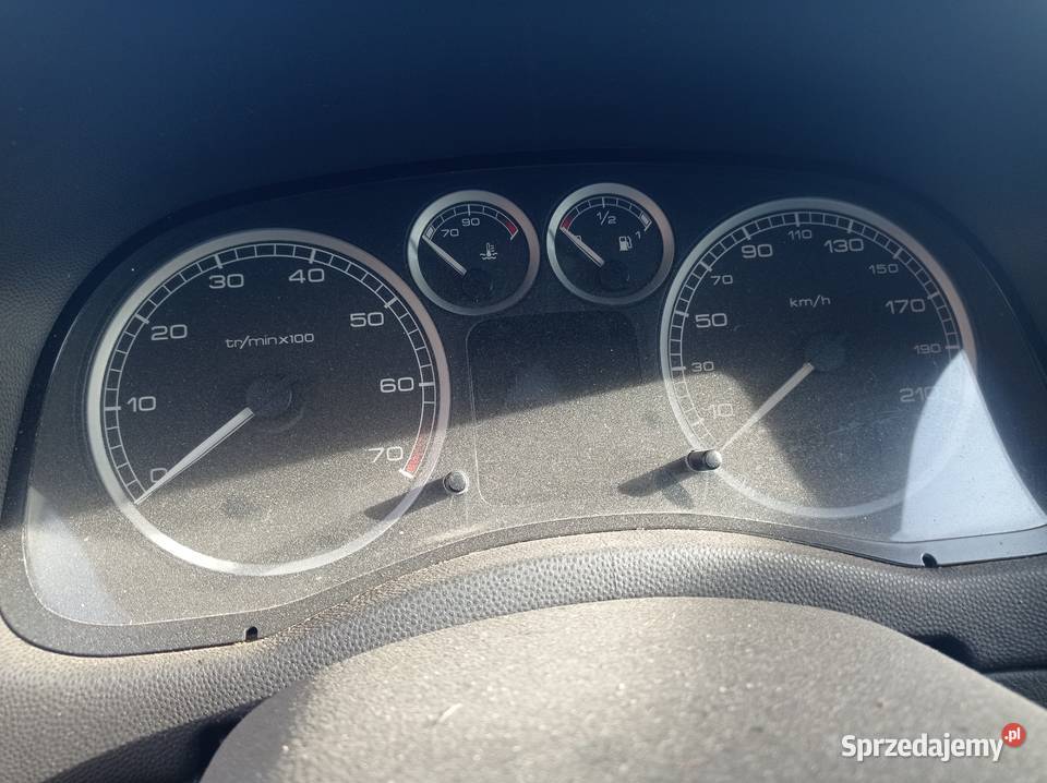 Peugeot 307 16 80 kW 2005 r dawca części Rok produkcji 2005 Szklarka Myślniewska sprzedam