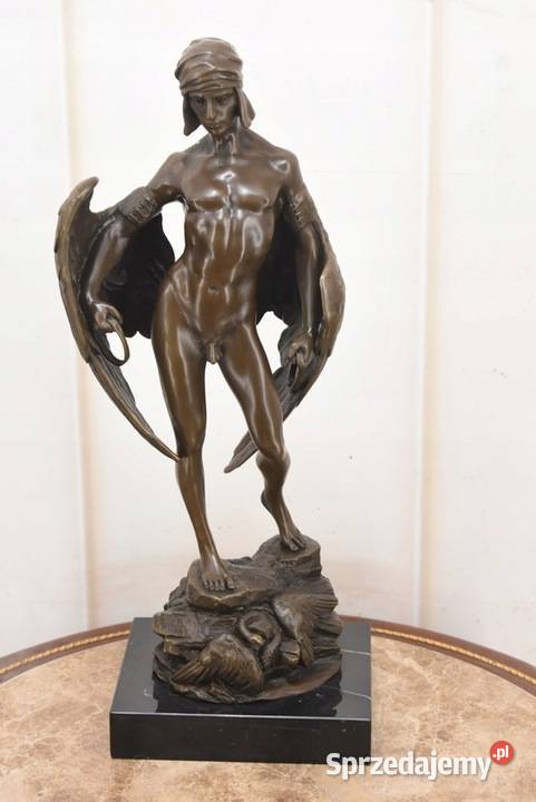 Ikar z Rozłożonymi Skrzydłami Mityczna Ogromna Rzeźby i figury Kraków