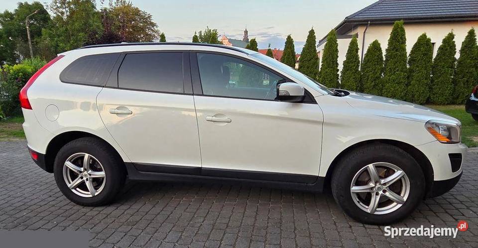 Volvo XC 60 D3 Momentum 163 2013r Zaręby Kościelne