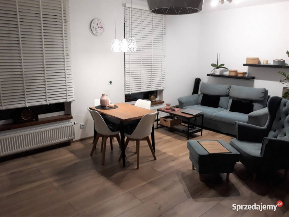 Sprzedam 43 pokoje 2 łazienki garderoba2 miejsca 74m2 Piaseczno