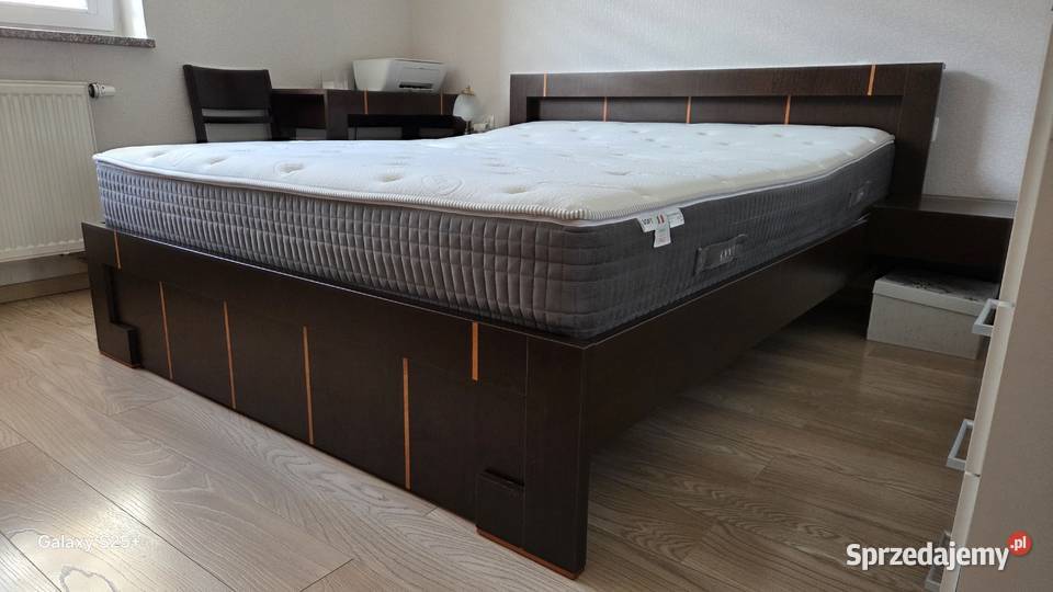 łóżko 160x200 i meble do sypialni Bydgoszcz sprzedam