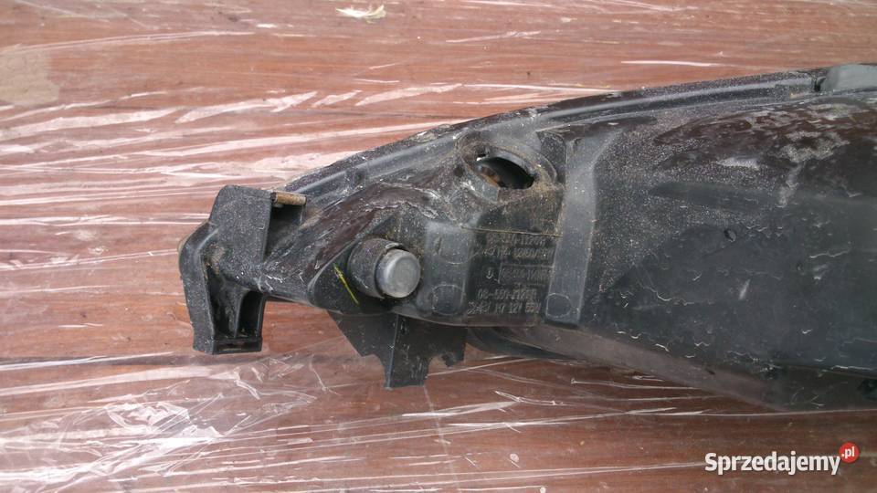 Lampa przednia prawa Peugeot Lisia Góra sprzedam