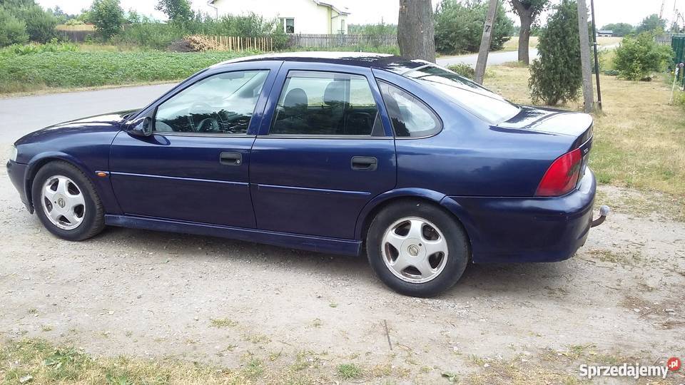 Opel Vectra B FL granatowy Lubartów